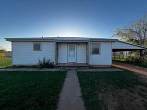 Building Photo - 625 Avenue L