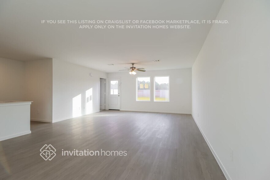 Building Photo - 16473 Blossom Grv Dr