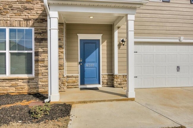 Building Photo - 6242 High Top Ln
