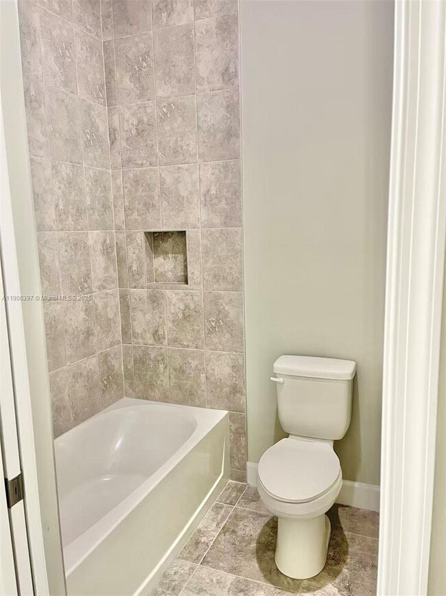 Building Photo - 14982 RedCove Pl