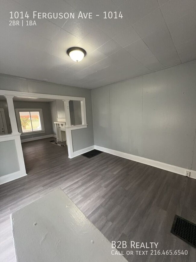 Building Photo - Spacious & Stylish 2-Bedroom Multifamily H...