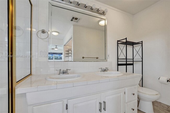 Building Photo - 1121 Guava Isle