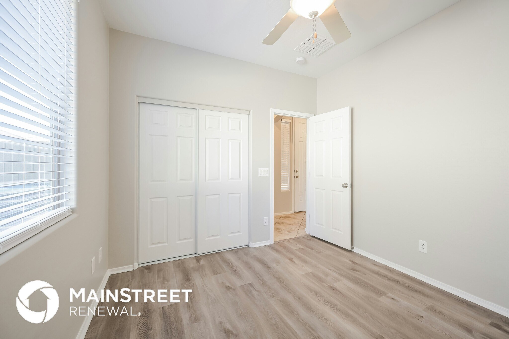 Building Photo - 42716 N 44th Dr