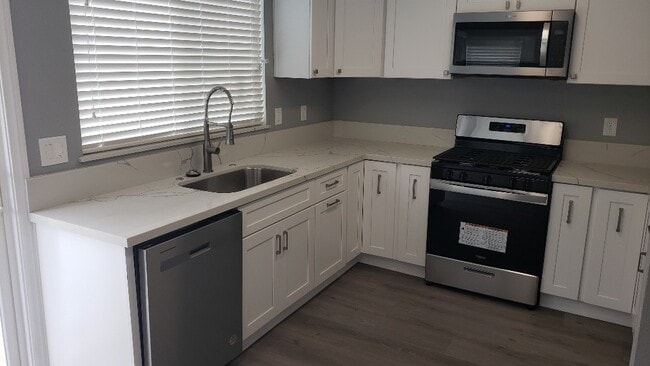 Building Photo - 2517 Stagecoach Trail