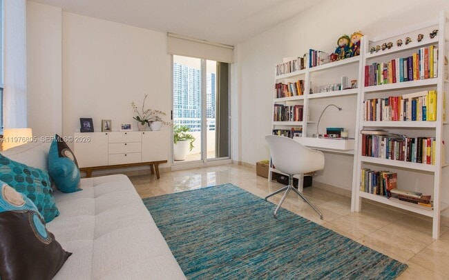 Building Photo - 888 Brickell Key Dr