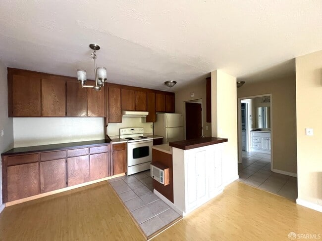 Building Photo - 965 Shorepoint Ct
