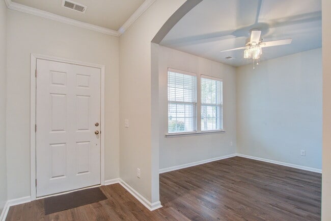 Building Photo - 602 Mountain Laurel Cir