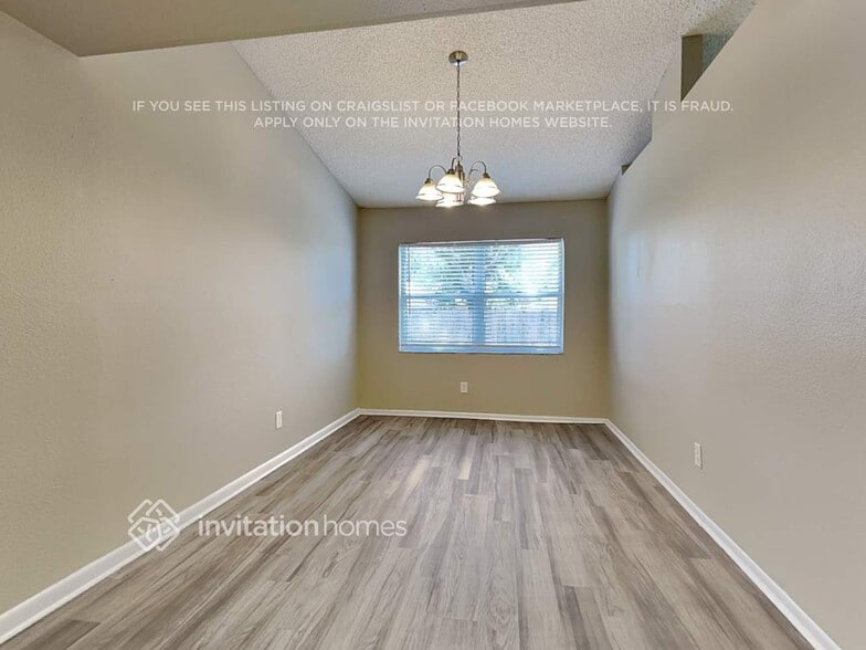 Building Photo - 11417 Smokethorn Dr