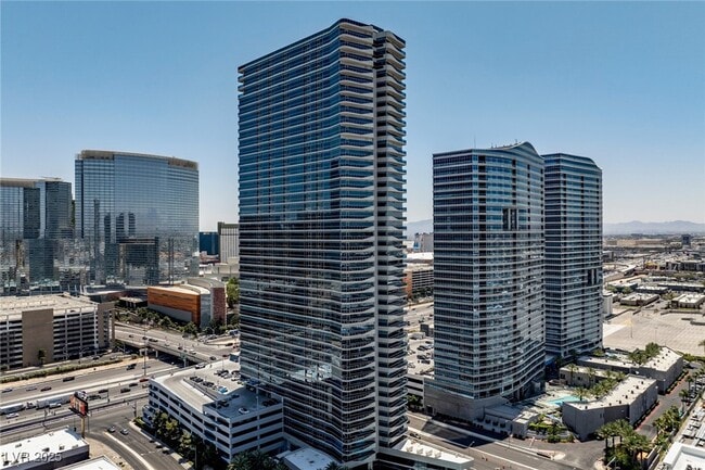 Building Photo - 4471 Dean Martin Dr