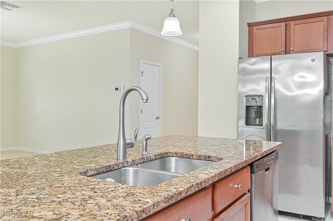 Building Photo - 8979 Water Tupelo Rd