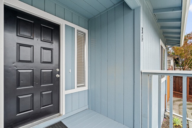 Building Photo - 34 Altamont Dr