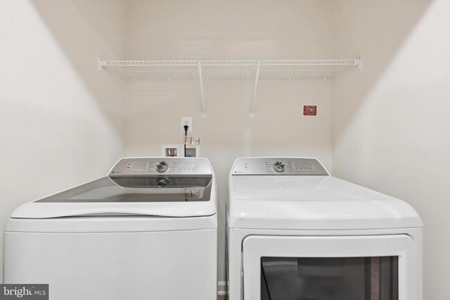 Building Photo - 336 Mineral Springs Rd