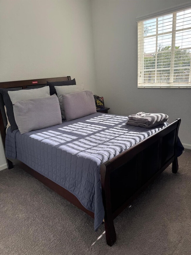 Building Photo - 3202 NW 31st Terrace