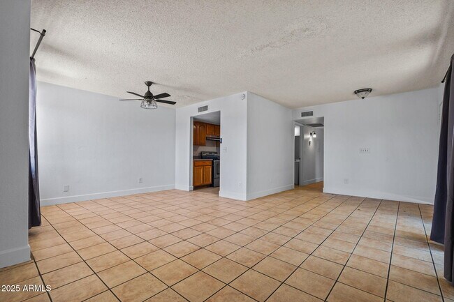 Building Photo - 2698 N 43rd Ave
