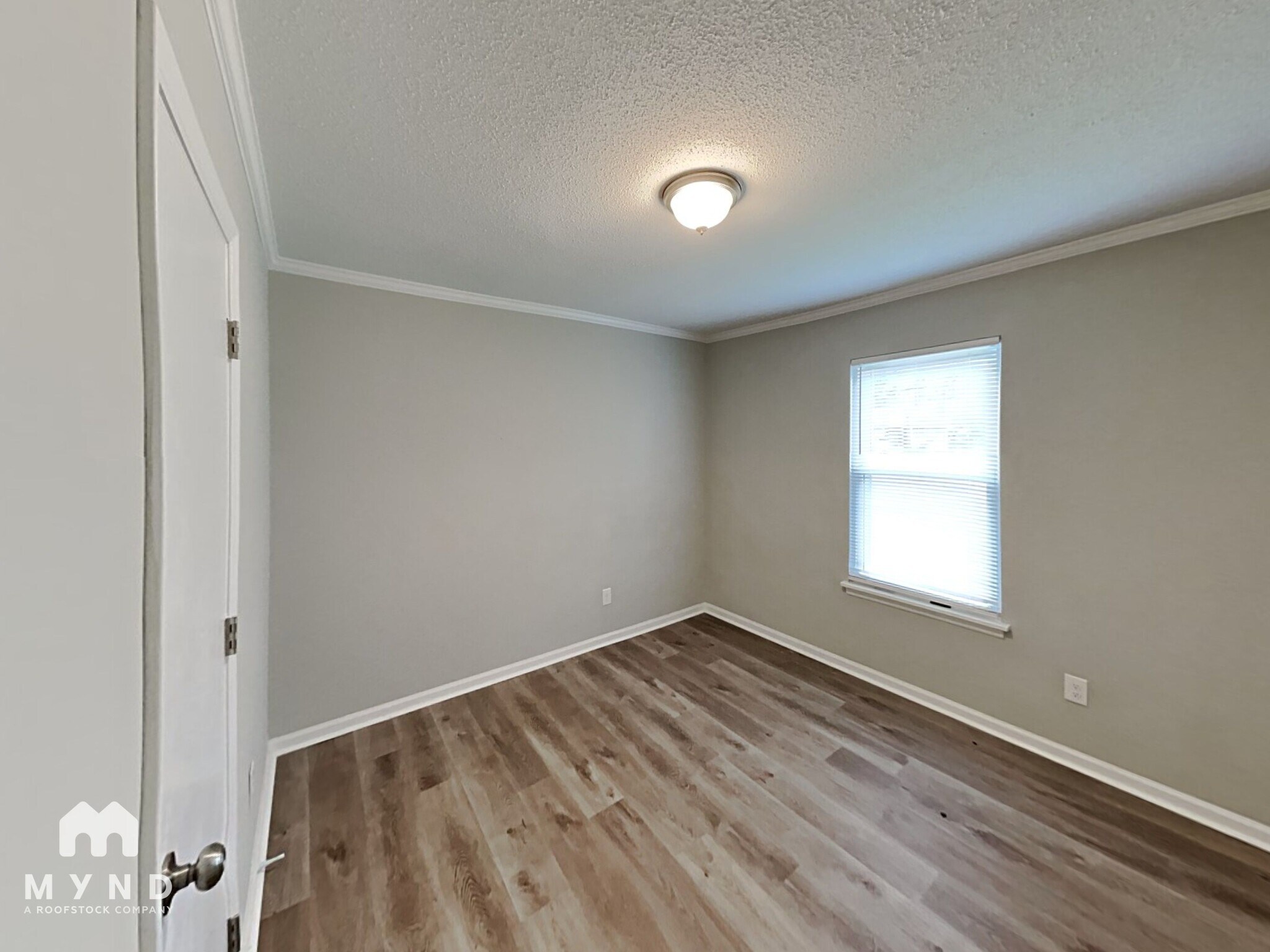 Building Photo - 6202 Blue Jay Ln