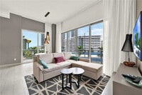 Building Photo - 4010 S Ocean Dr