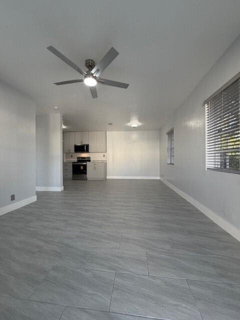 Building Photo - 1966 NE 177th St