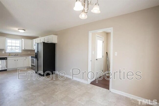 Building Photo - 312 Cabin Grove Ct