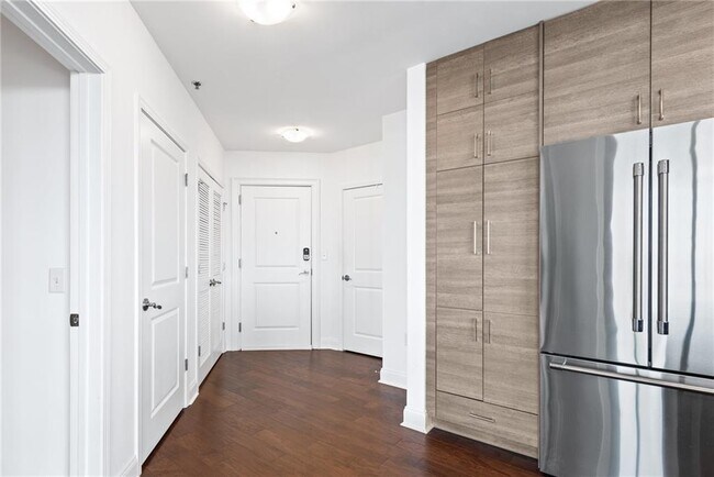 Building Photo - 270 17th St NW