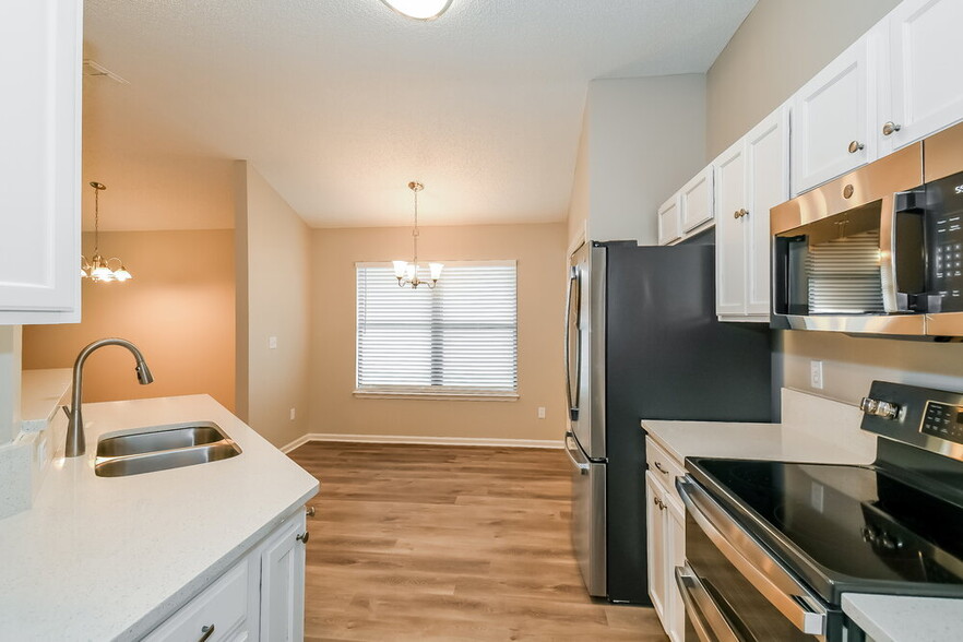 Building Photo - 2712 Secret Harbor Dr