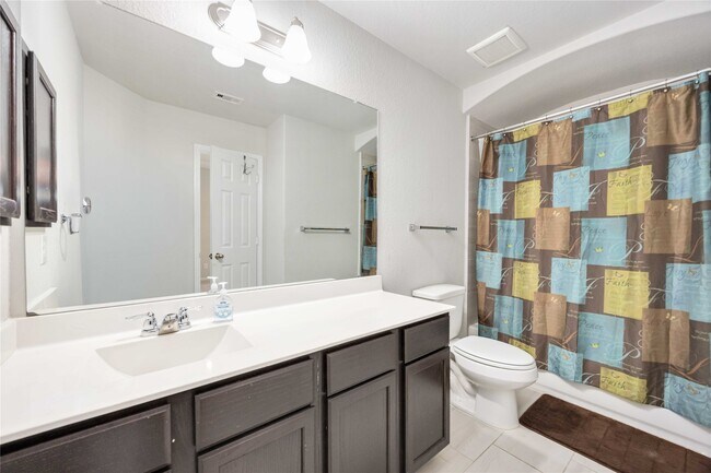 Building Photo - 2214 Yellow Fern Path