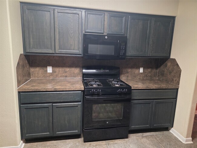 Building Photo - 12418 Greencanyon Dr