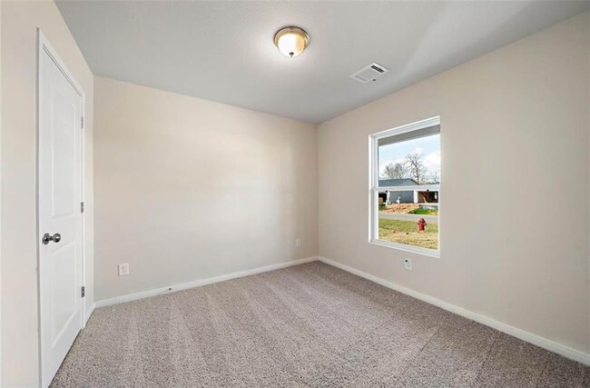 Building Photo - 15545 Briar Forest Dr