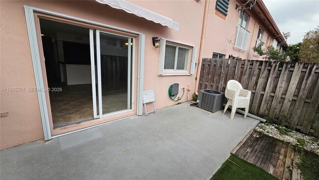 Building Photo - 20814 San Simeon Way