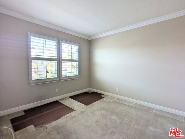 Building Photo - 1230 Wisteria Ave
