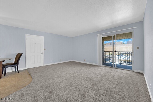 Building Photo - 5242 River Glen Dr