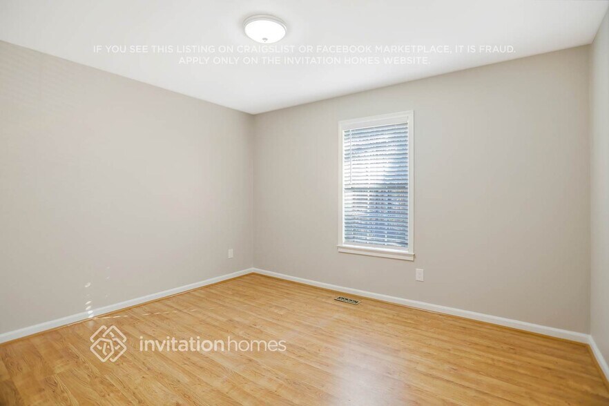 Building Photo - 729 Country Lake Ct