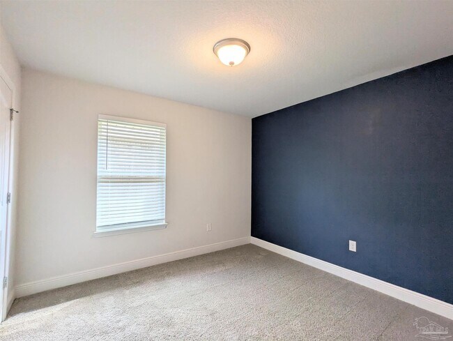 Building Photo - 4723 Frances St