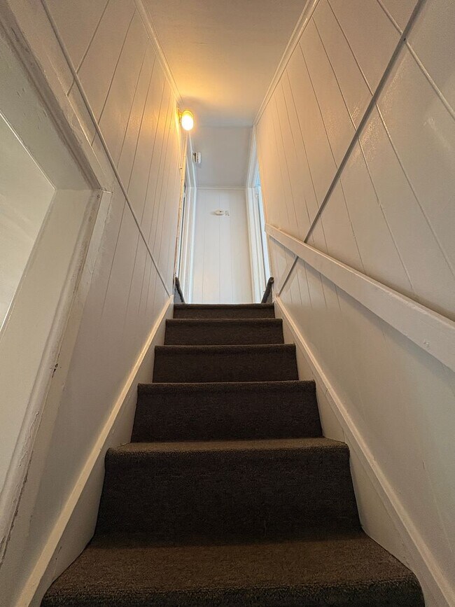 Building Photo - 2 Bed - West Chester Borough