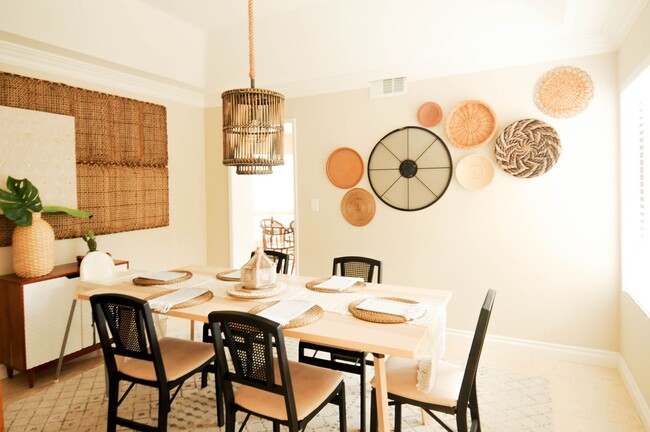 Building Photo - Furnished with Golf Course View in Laguna Niguel