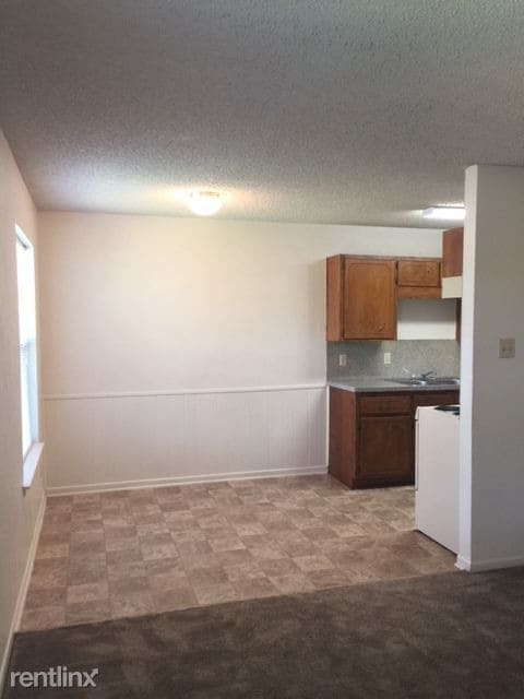 Building Photo - 2315 Jennifer Dr