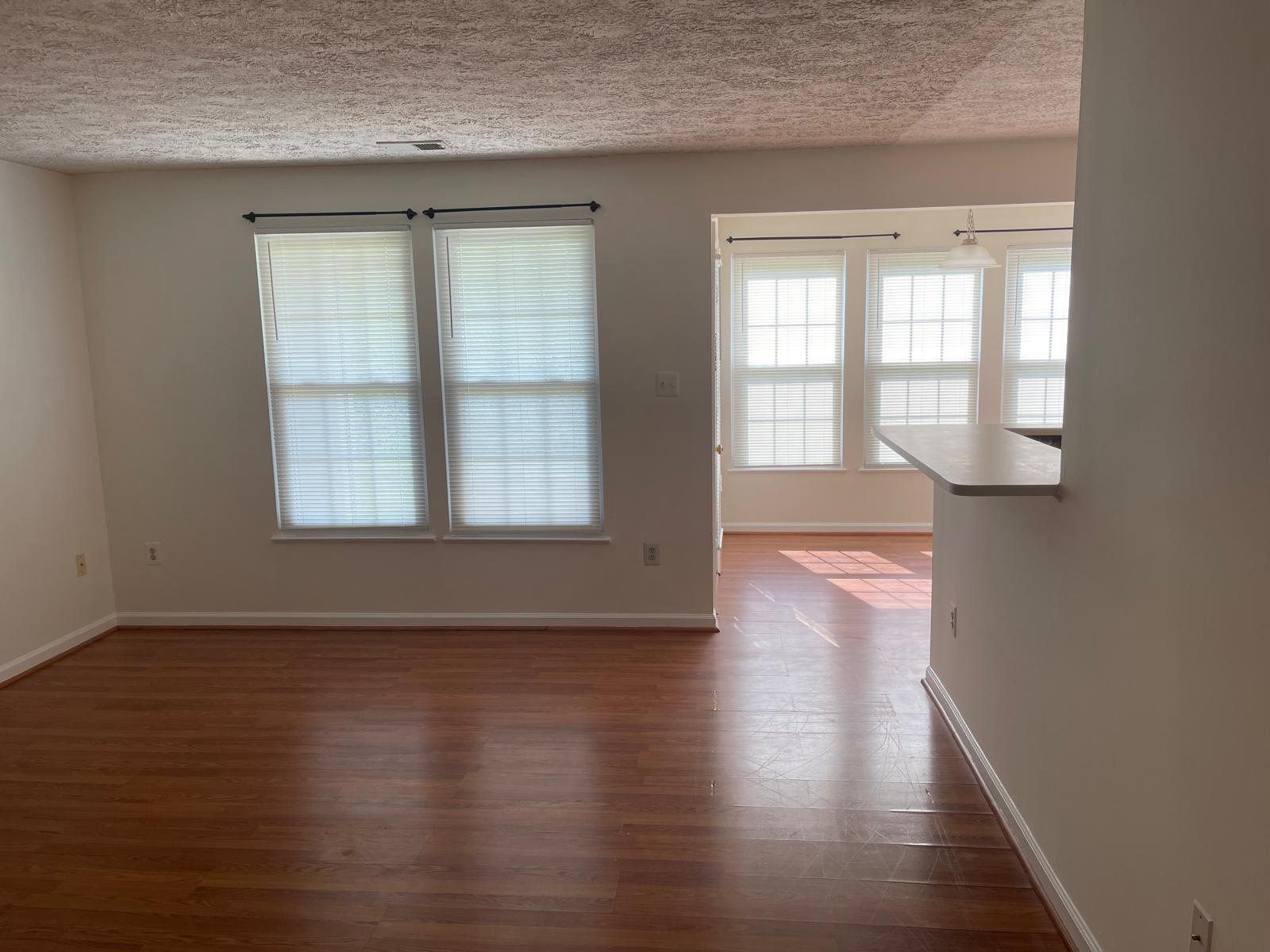 Building Photo - 5610 Avonshire Pl