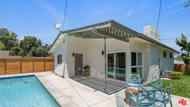 Building Photo - 5304 Baza Ave