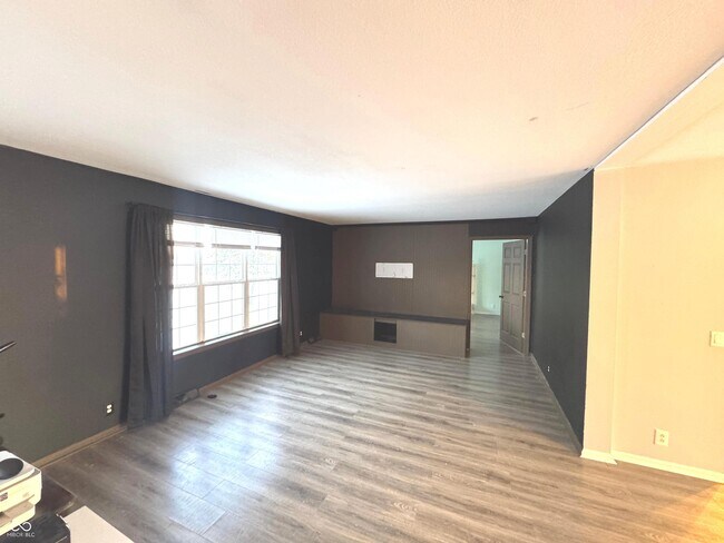 Building Photo - 2717 W 186th St