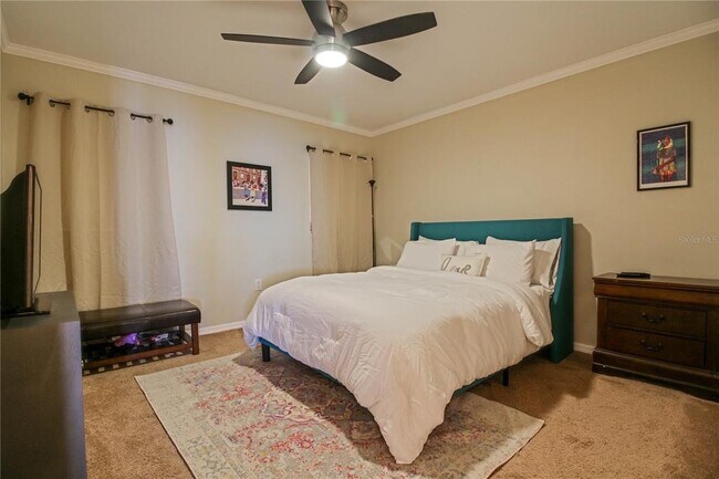 Building Photo - 6600 Sunset Way