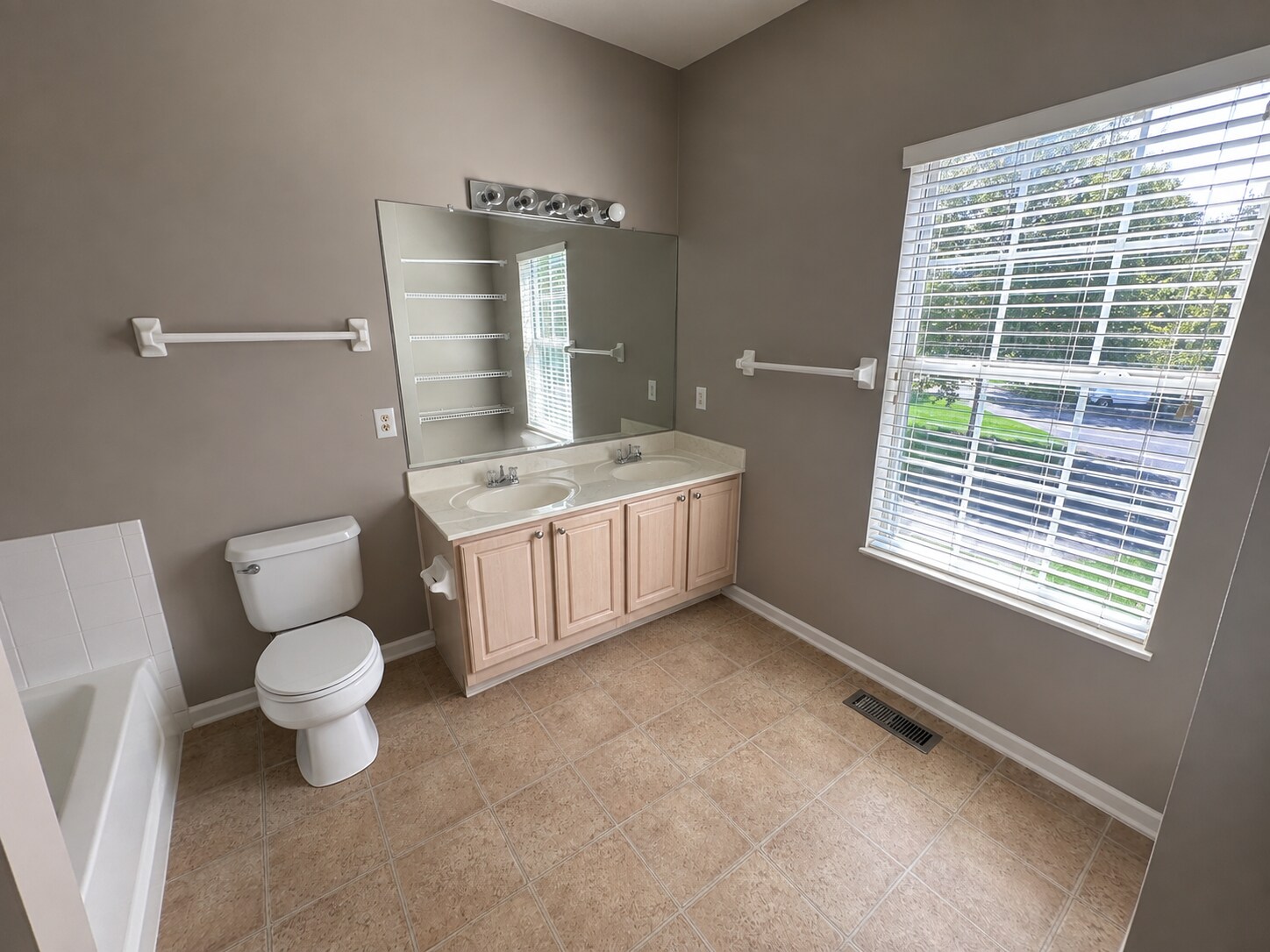 Building Photo - 6015 Craughwell Ln