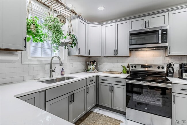 Building Photo - 58 Ballantyne Brae