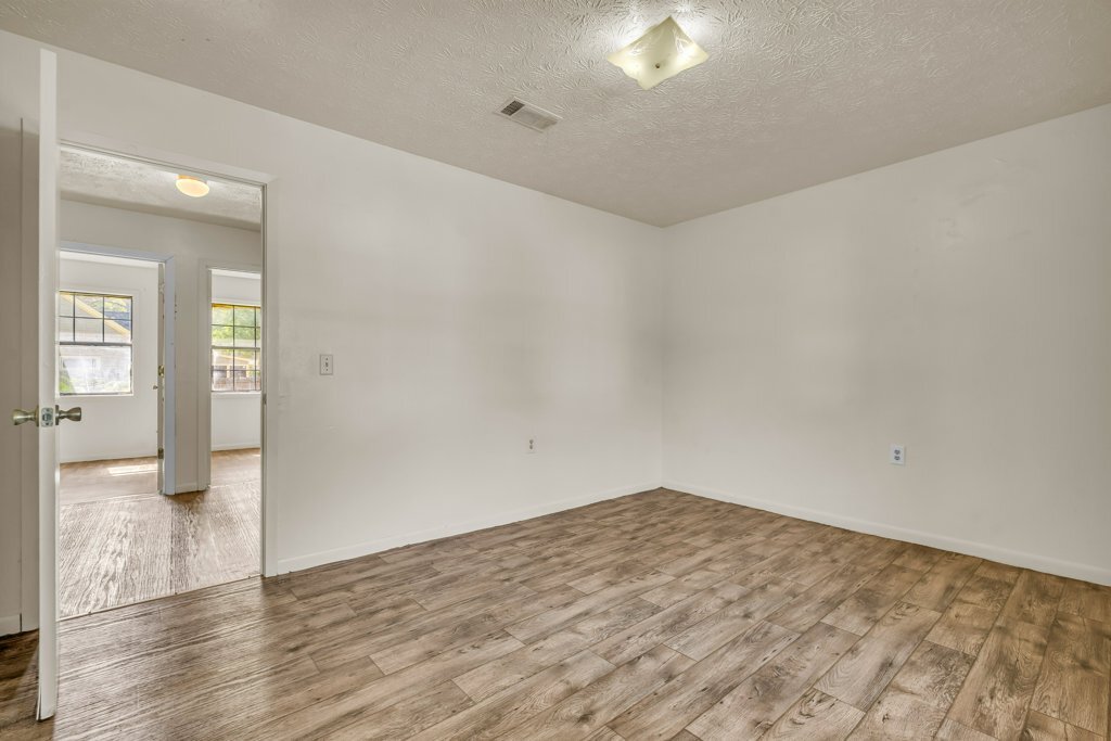 Building Photo - 503 Cromwell St