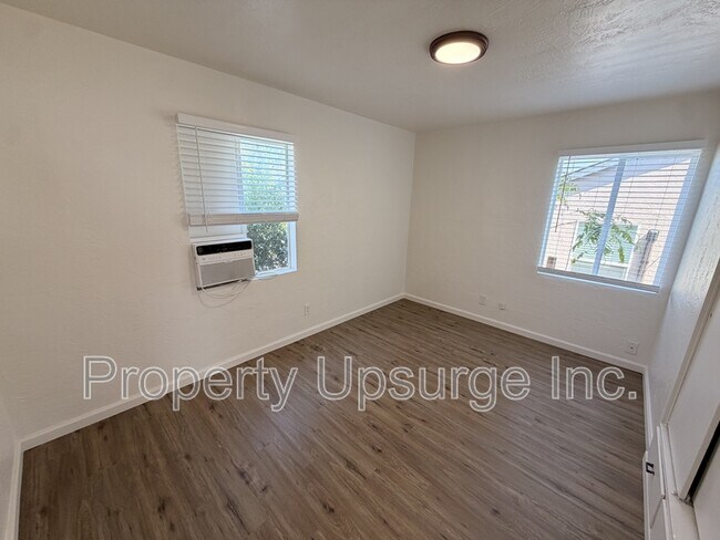 Building Photo - 2424 Court St