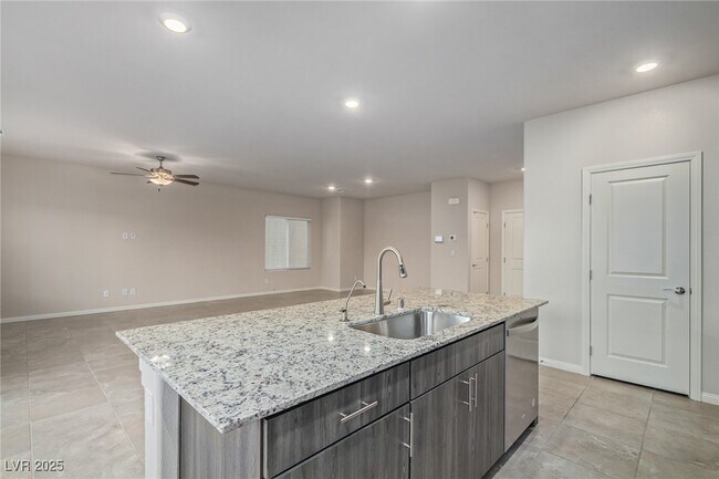 Building Photo - 3812 Corellia Ave