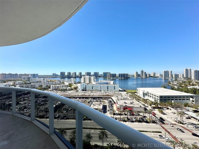 Building Photo - 18201 Collins Ave