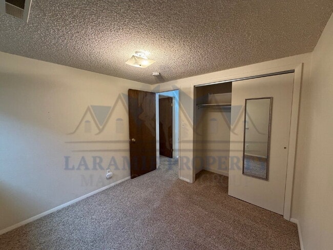 Building Photo - 1080 N 18th St