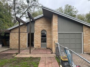 Building Photo - For Rent – 2309 Bitter Creek Dr, Austin, TX 78744