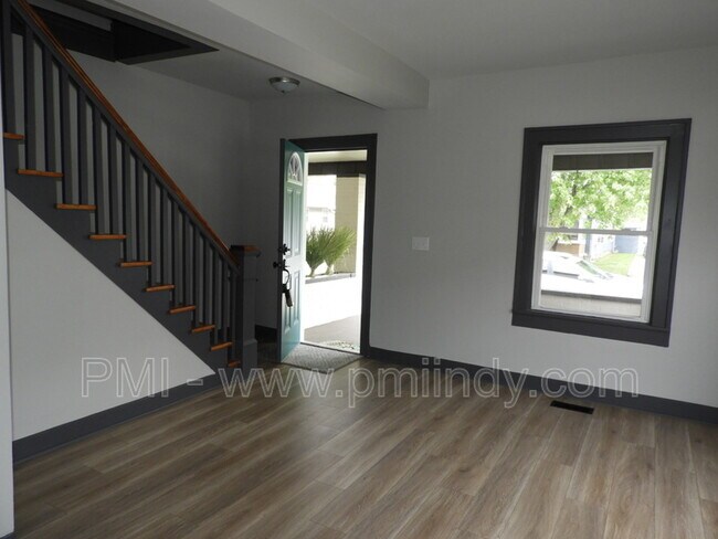 Building Photo - 154 S 9th Ave