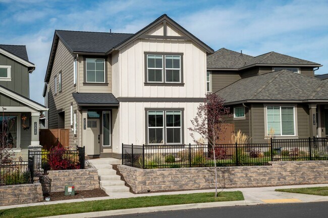 Primary Photo - 20852 SE Denver Dr