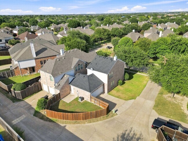 Building Photo - 7449 Danbridge Ln